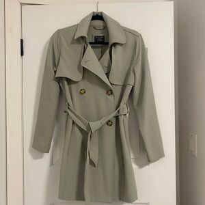 Abercrombie & Fitch Short Trench Coat